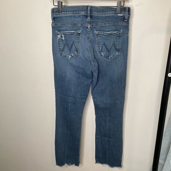 Mother The Inside Crop Step Chew Jeans - Picture 5 of 10